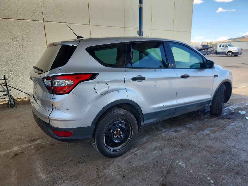 2018 Ford Escape VIN 1FMCU0F72JUC76255 COPART salvage auction — HAIL, La - Certificate Of Title (P), sold $1,550 on 2026-07-23 (photo 3)