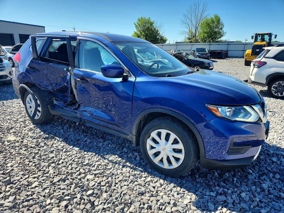 2017 Nissan Rogue VIN JN8AT2MV0HW007668 COPART salvage auction — SIDE, WI - JUNKED VEHICLE BILL OF SALE, sold $1,200 on 2026-07-27 (photo 4)