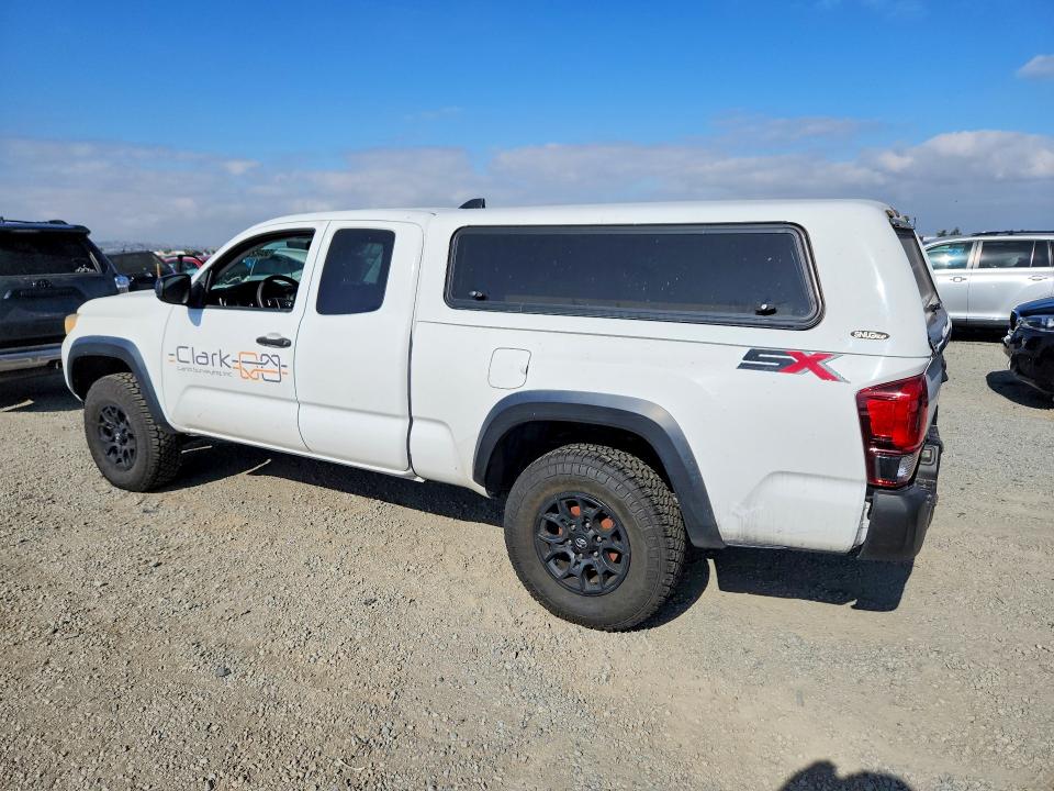 2020 Toyota Tacoma VIN 5TFSZ5AN8LX218320 COPART salvage auction — MINOR DENT/SCRATCHES, CO - DIS/DLR/EXP ONLY CLEAN TITLE (P), sold $9,300 on 2026-07-17 (photo 2)