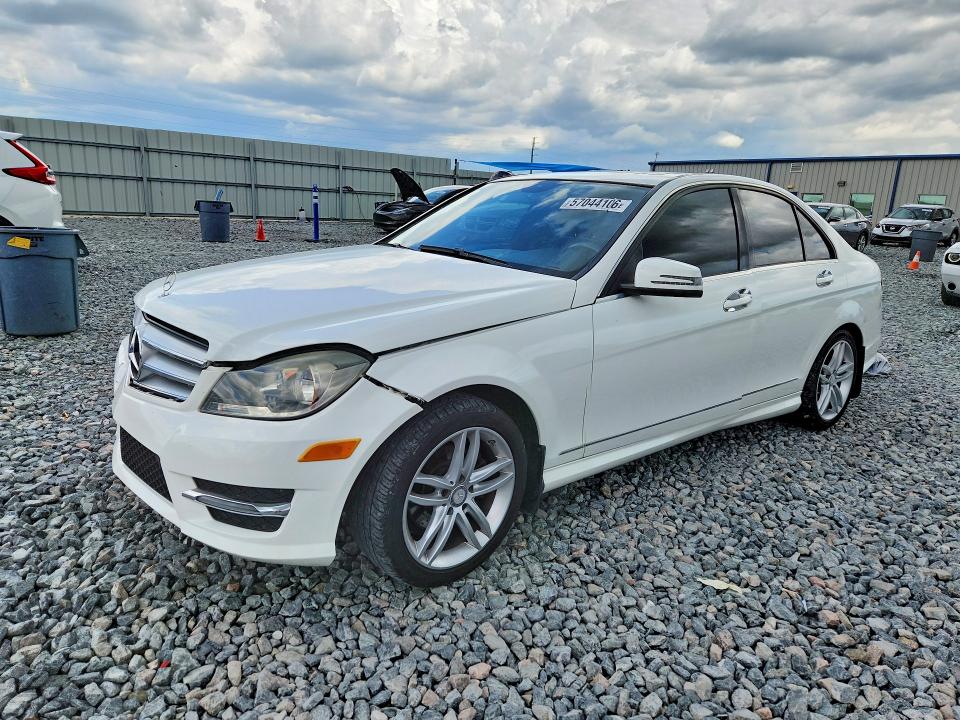 2013 Mercedes-benz C-klasse VIN WDDGF4HB4DR299929 COPART salvage auction — MECHANICAL, FL - CERT OF TITLE SLVG REBUILDABLE, sold $425 on 2026-07-02 (photo 1)