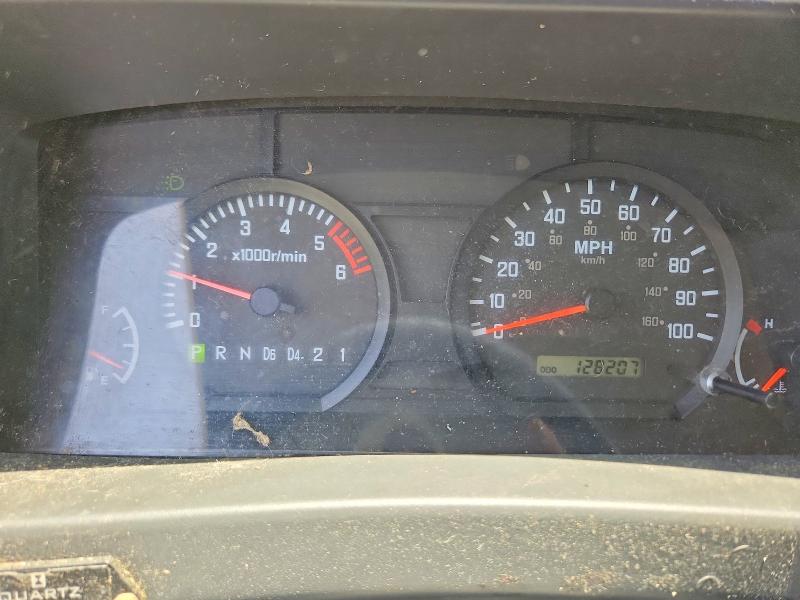 2016 Isuzu Npr VIN 54DC4W1B4GS814117 COPART salvage auction — MINOR DENT/SCRATCHES, MI - DEALER ONLY CLEAN TITLE (P), sold $3,450 on 2026-07-08 (photo 9)