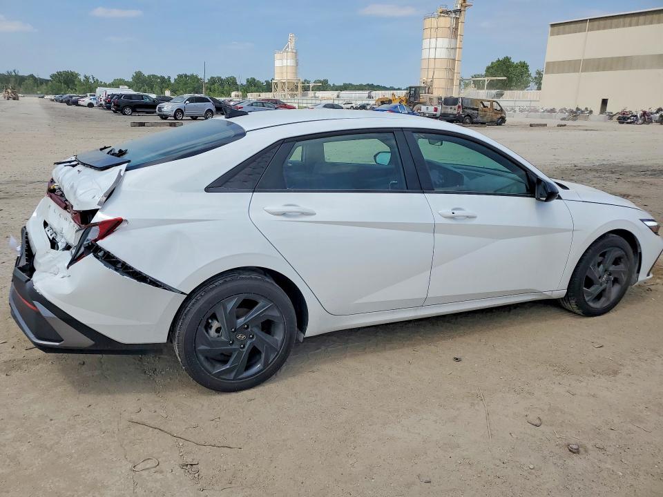 2026 Hyundai Elantra VIN KMHLM4DG4TU138293 COPART salvage auction — REAR END, Mo - Salvage Certificate Of Title, sold $8,500 on 2026-07-30 (photo 3)