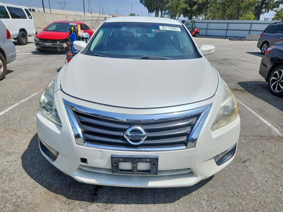 2013 Nissan Altima VIN 1N4AL3AP6DN428372 COPART salvage auction — NORMAL WEAR, Ca - Dis/Dlr/Exp Only Clean Title (P), sold $2,000 on 2026-07-03 (photo 5)