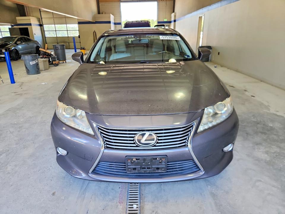 2013 Lexus ES VIN JTHBK1GG1D2051804 COPART salvage auction — MECHANICAL, VA - CERT OF TITLE - SALVAGE, sold $3,750 on 2026-07-02 (photo 5)