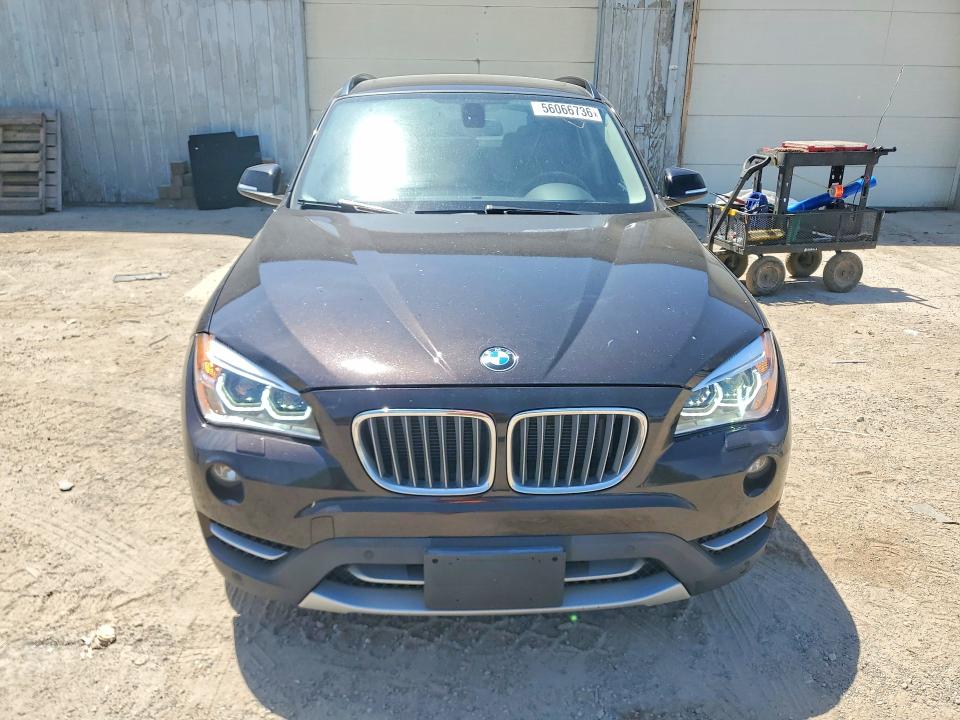 2015 BMW X1 VIN WBAVL1C58FVY41552 COPART salvage auction — REAR END, Mi - Certificate Of Title, sold $1,975 on 2026-08-01 (photo 5)