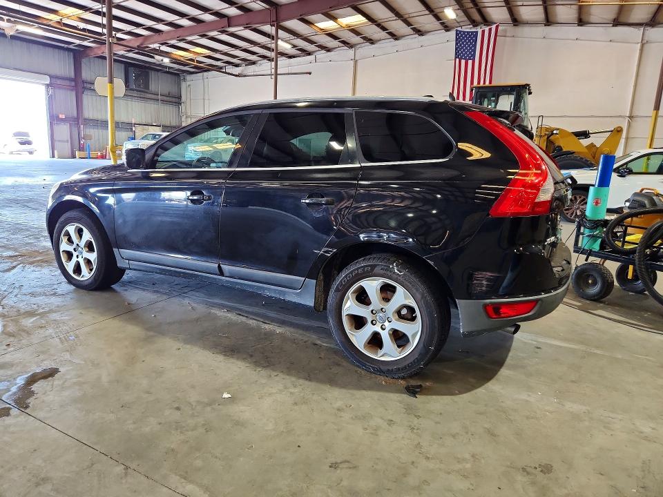 2013 Volvo Xc60 VIN YV4952DLXD2407890 COPART salvage auction — REAR END, Mt - Certificate Of Title, sold $400 on 2026-07-27 (photo 2)
