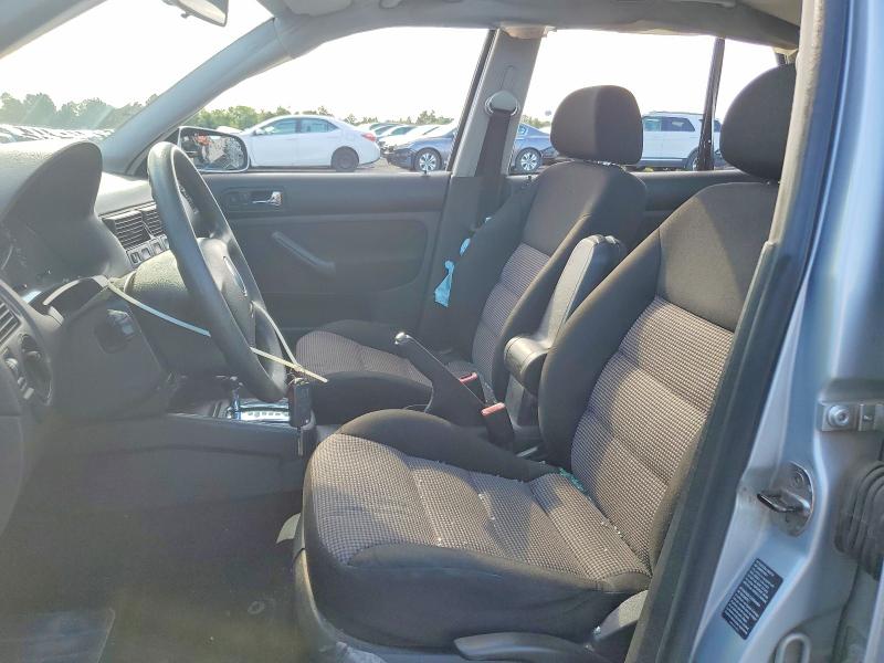 2004 Volkswagen Golf VIN 9BWGL61J944017772 COPART salvage auction — SIDE, VA - CERT OF TITLE - SALVAGE, sold $325 on 2026-07-08 (photo 7)