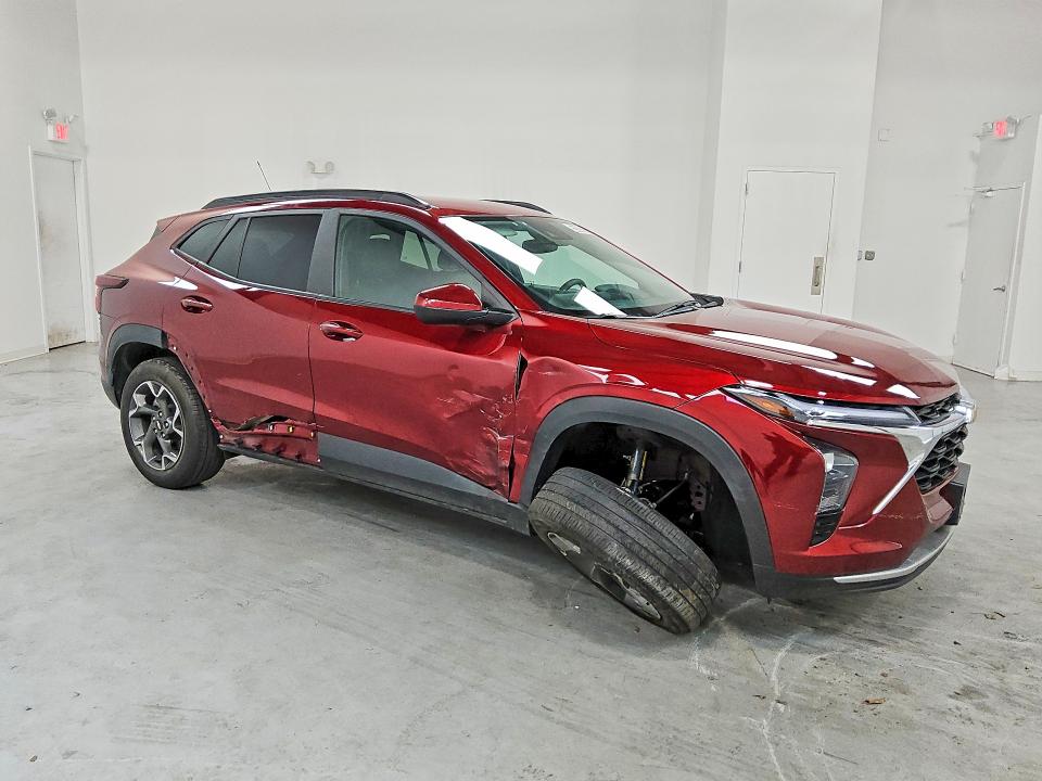 2024 Chevrolet Trax VIN KL77LHE2XRC237750 COPART salvage auction — SIDE, IN - CERTIFICATE OF TITLE (P), sold $10,000 on 2026-07-23 (photo 4)