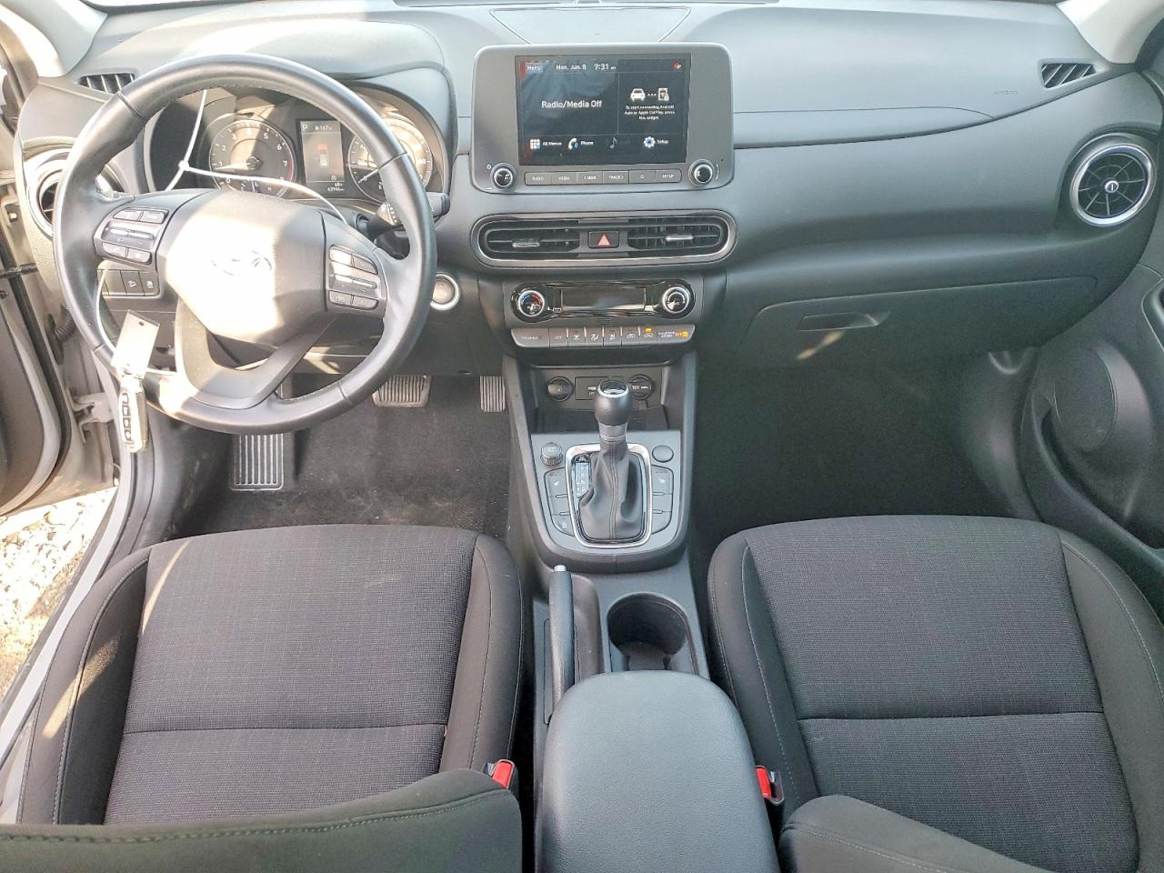2022 Hyundai Kona VIN KM8K32AB4NU863777 COPART salvage auction — Rear End, St - Salvage Title, sold $5,200 on 2026-07-10 (photo 8)