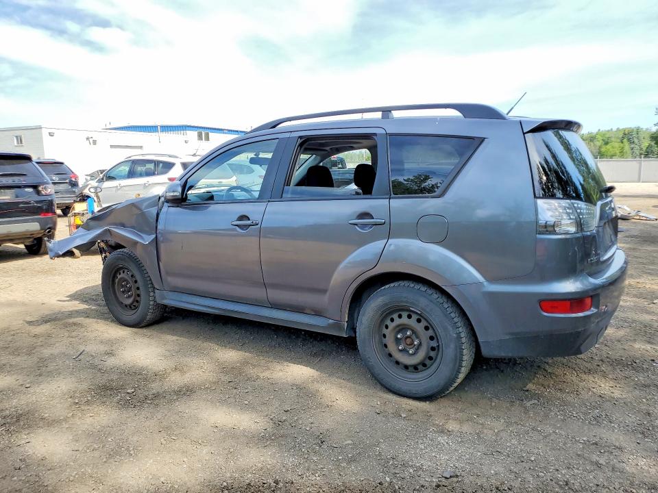 2010 Mitsubishi Outlander VIN JA4JT3AX7AZ602068 COPART salvage auction — FRONT END, ON - PERMIT NO BRAND - UNFIT, sold $400 on 2026-07-23 (photo 2)