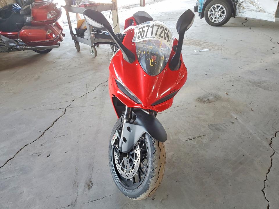 2026 Ducati Panigale VIN ZDMHAU8T6TB003360 COPART salvage auction — MINOR DENT/SCRATCHES, Az - Cert Of Title - Salvage, sold $7,200 on 2026-07-30 (photo 2)