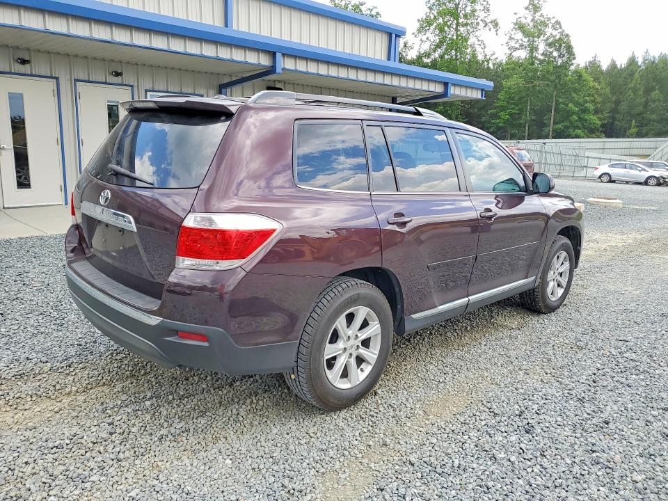 2011 Toyota Highlander VIN 5TDZK3EH2BS035768 COPART salvage auction — SIDE, NC - SALVAGE CERTIFICATE OF TITLE, sold $3,300 on 2026-07-16 (photo 3)