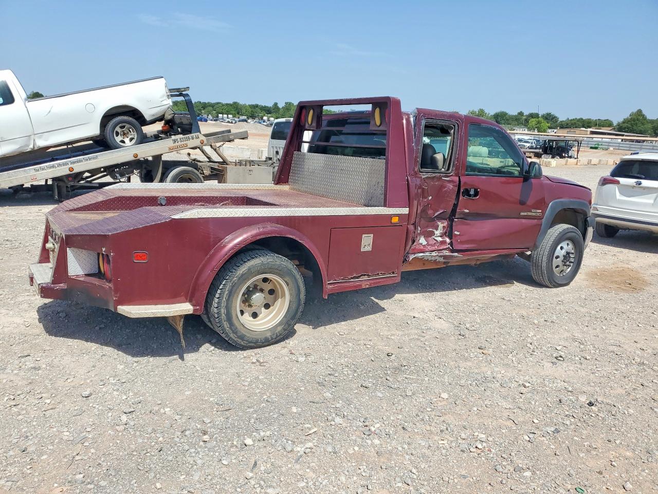 2001 GMC Sierra VIN 1GDJK39111F171989 COPART salvage auction — Side, OK - CERT OF TITLE-REBUILT, sold $2,700 on 2026-07-09 (photo 3)