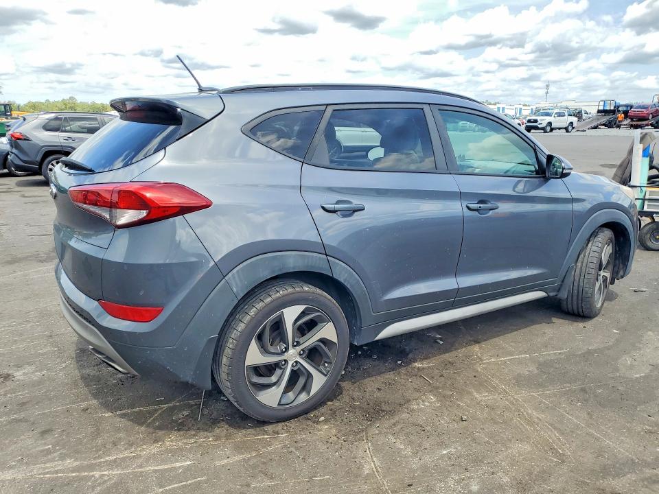 2017 Hyundai VIN KM8J33A26HU575443 COPART salvage auction — MINOR DENT/SCRATCHES, Fl - Certificate Of Title (P), sold $5,700 on 2026-07-22 (photo 3)