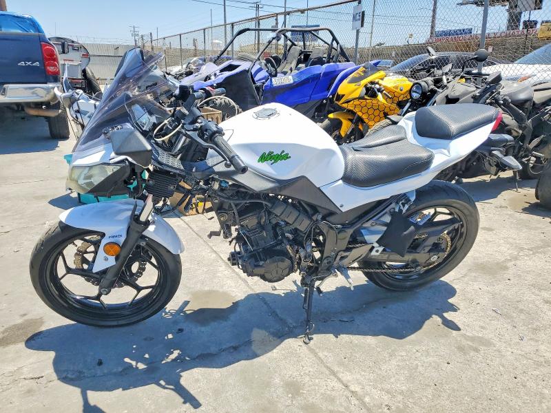 2015 Kawasaki Ex VIN JKAEX8B17FDA21044 COPART salvage auction — STRIPPED, Ca - Dis/Dlr/Exp Only Clean Title, sold $425 on 2026-07-08 (photo 3)