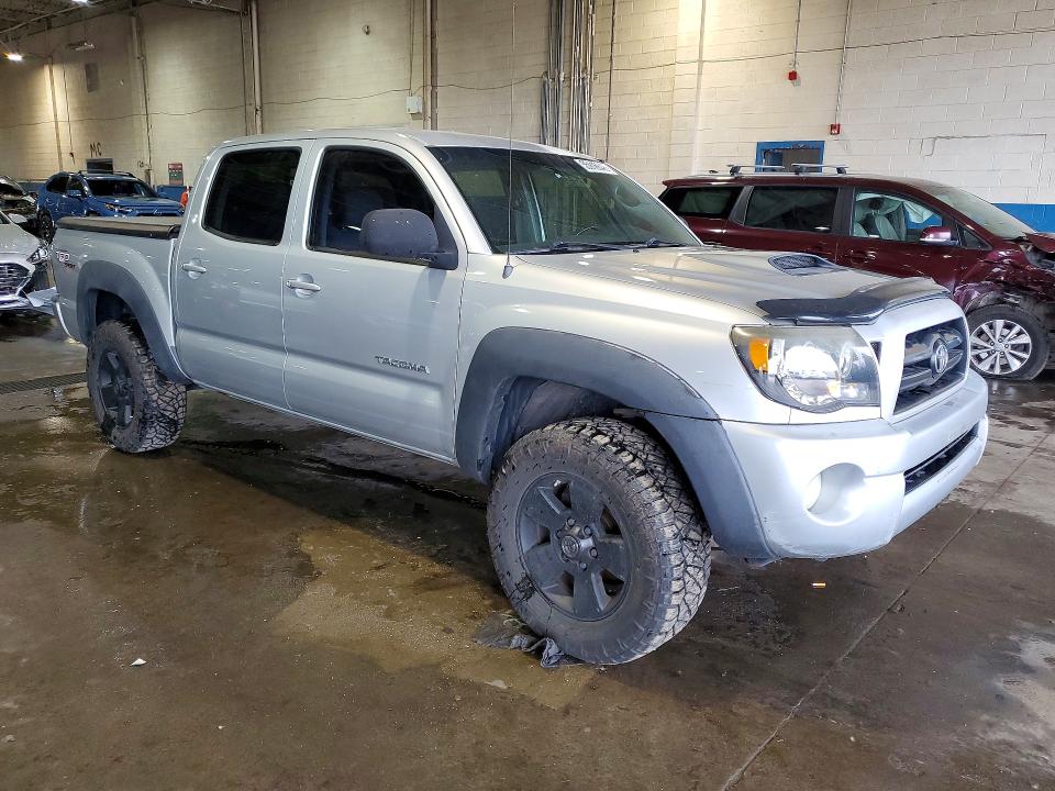 2006 Toyota Tacoma VIN 5TEJU62N56Z256194 COPART salvage auction — SIDE, Tx - Salvage Vehicle Title, sold $300 on 2026-07-28 (photo 4)