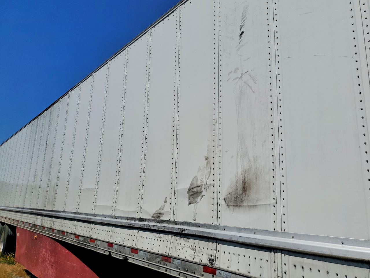2020 F9w5 VIN 3H3V532C5LT201063 COPART salvage auction — Rollover, CA - SALVAGE CERTIFICATE, sold $4,850 on 2026-07-08 (photo 9)