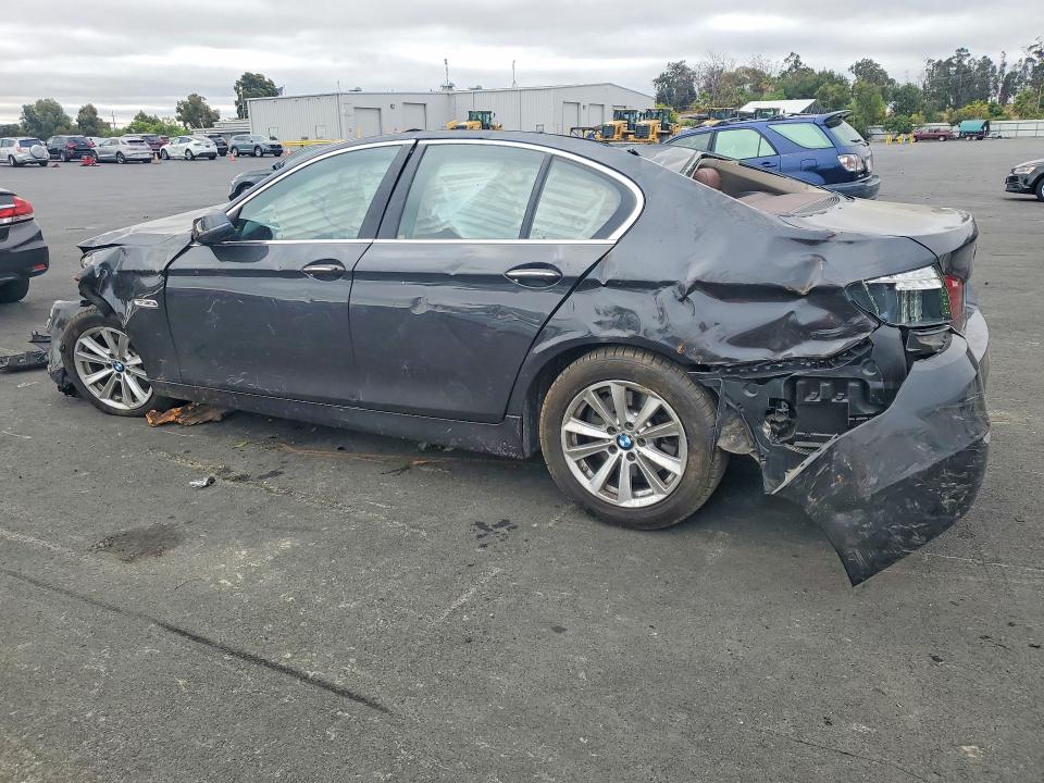 2014 BMW VIN WBA5A5C53ED506796 COPART salvage auction — ROLLOVER, Ca - Salvage Certificate, sold $400 on 2026-08-17 (photo 2)