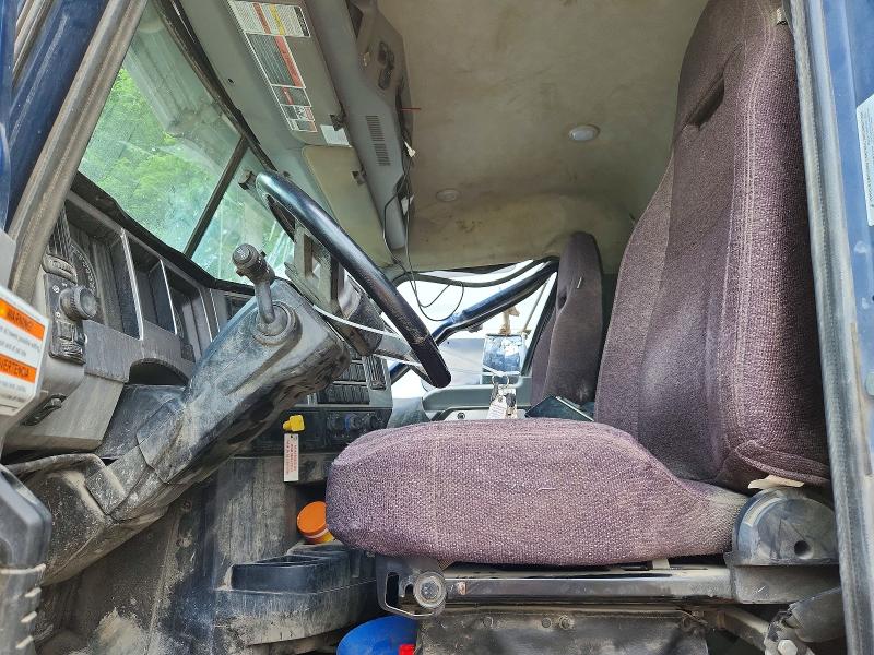 2023 Mack Granite VIN 1M2GR4NC4PM003707 COPART salvage auction — SIDE, PA - CERTIFICATE OF SALVAGE, sold $300 on 2026-07-30 (photo 5)