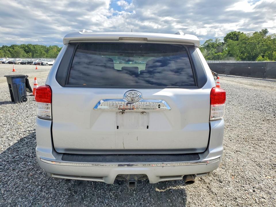 2011 Toyota 4runner VIN JTEBU5JR1B5076092 COPART salvage auction — FRONT END, SC - CERT OF TITLE-SALVAGE, sold $9,000 on 2026-07-22 (photo 6)