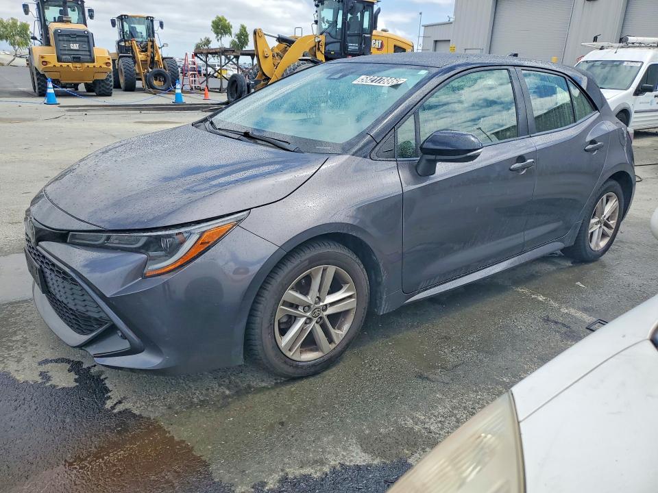 2021 Toyota Corolla VIN JTND4MBE5M3122424 COPART salvage auction — MINOR DENT/SCRATCHES, CA - CERTIFICATE OF TITLE, sold $2,600 on 2026-07-30 (photo 1)