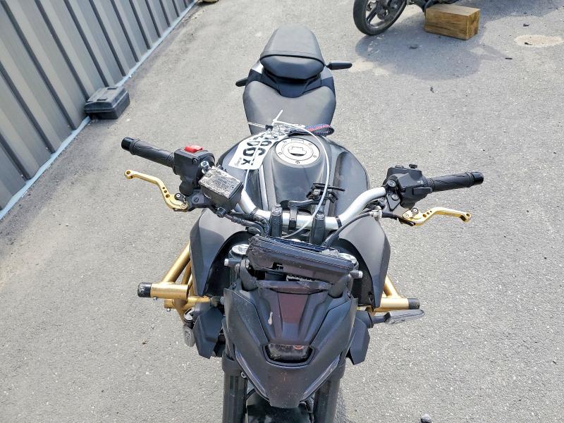 2025 Yamaha Mt07 VIN JYARM48E5SA000751 COPART salvage auction — ALL OVER, VA - CERT OF TITLE - SALVAGE, sold $425 on 2026-07-30 (photo 5)