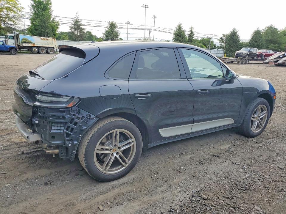 2020 Porsche VIN WP1AA2A57LLB02601 COPART salvage auction — REAR END, Md - Cert Of Salvage < 75% Damage, sold $17,900 on 2026-08-17 (photo 3)
