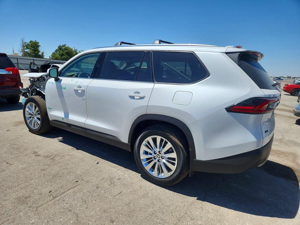2026 Toyota Highlander VIN 5TDAAAB52TS136518 COPART salvage auction — FRONT END, Ca - Salvage Certificate, sold $32,500 on 2026-07-31 (photo 2)