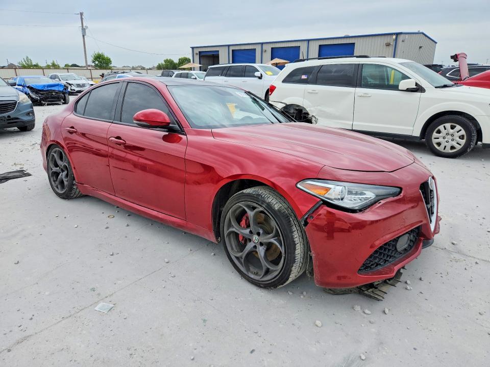 2017 Alfa romeo Giulia VIN ZARFAECN9H7535056 COPART salvage auction — UNDERCARRIAGE, Tx - Salvage Vehicle Title, sold $1,550 on 2026-07-17 (photo 4)