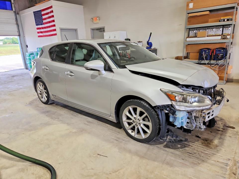 2011 Lexus Ct 200 VIN JTHKD5BH7B2019972 COPART salvage auction — FRONT END, VA - CERT OF TITLE - SALVAGE, sold $1,600 on 2026-07-17 (photo 4)