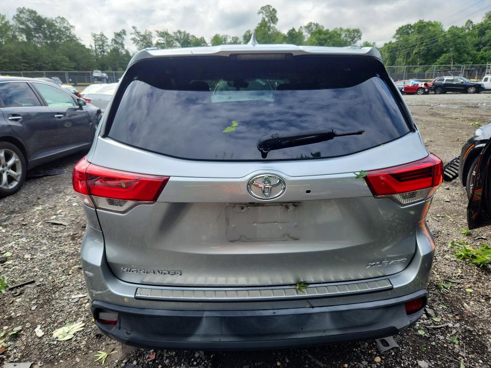 2017 Toyota VIN 5TDJZRFH1HS419267 COPART salvage auction — FRONT END, Md - Cert Of Salvage > 75% Damage, sold $4,050 on 2026-07-31 (photo 6)