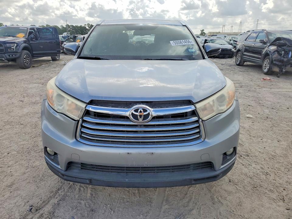 2014 Toyota VIN 5TDKKRFH6ES031908 COPART salvage auction — REAR END, Tx - Salvage Vehicle Title, sold $6,300 on 2026-07-10 (photo 5)