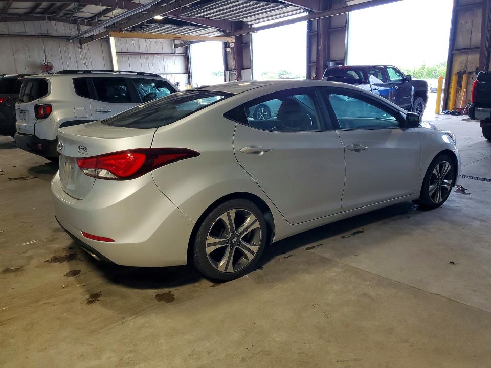 2015 Hyundai Elantra VIN KMHDH4AH0FU238269 COPART salvage auction — MINOR DENT/SCRATCHES, Il - Certificate Of Title, sold $2,750 on 2026-07-08 (photo 3)