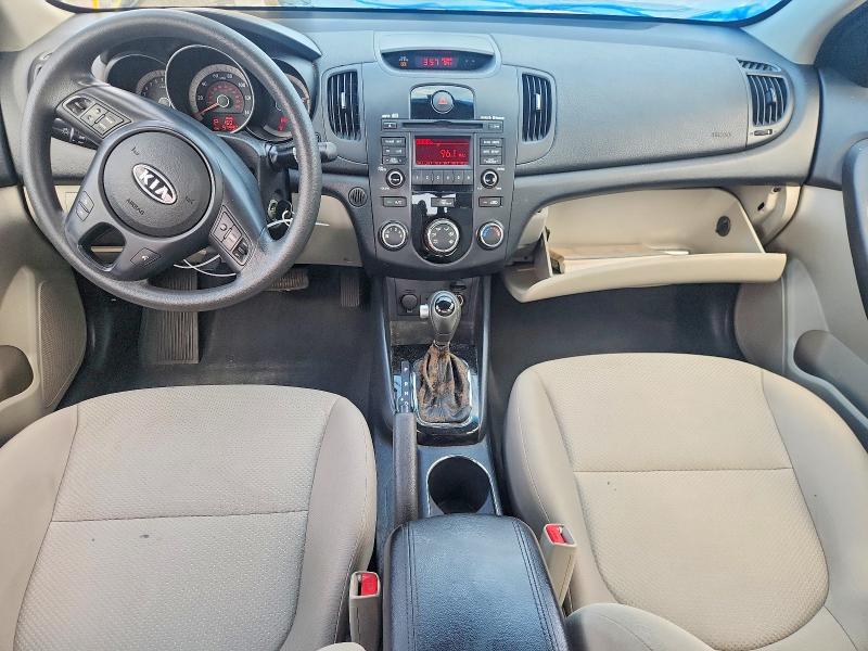 2012 Kia Forte VIN KNAFU4A20C5510133 COPART salvage auction — ROOF, FL - CERT OF TITLE SLVG REBUILDABLE, sold $900 on 2026-07-31 (photo 8)