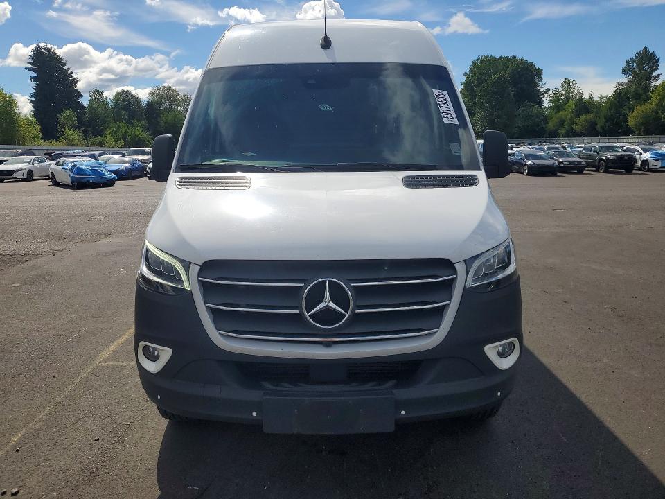 2023 Mercedes-benz Sprinter VIN W1Y40CHY4PT153028 COPART salvage auction — MINOR DENT/SCRATCHES, Wa - Cert Of Ownership-Rebuilt, sold $11,100 on 2026-07-20 (photo 5)
