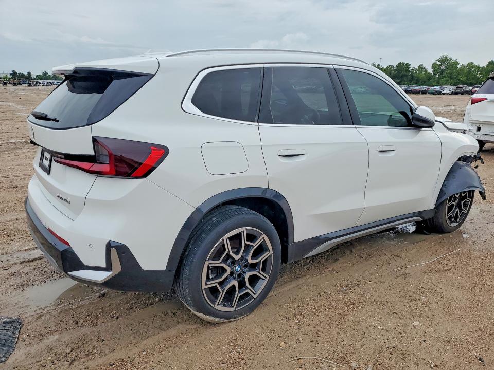 2025 BMW X1 VIN WBX73EF05S5156540 COPART salvage auction — FRONT END, Il - Salvage Certificate, sold $10,300 on 2026-07-09 (photo 3)