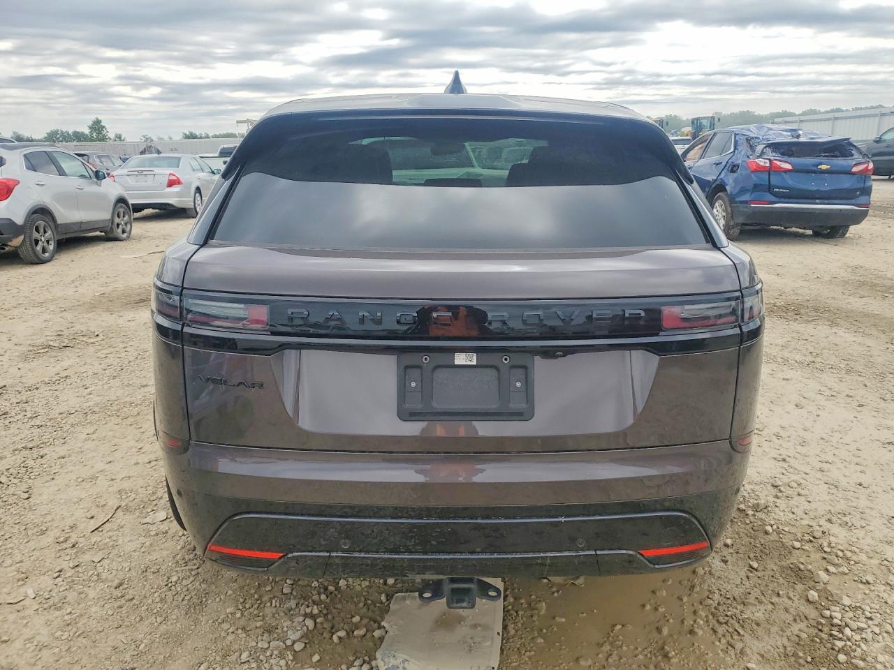 2026 Land Rover Range Rover Velar VIN SALYL2EX1TA826312 COPART salvage auction — Front End, KS - CERT OF TITLE-SALVAGE, sold $18,700 on 2026-07-09 (photo 6)