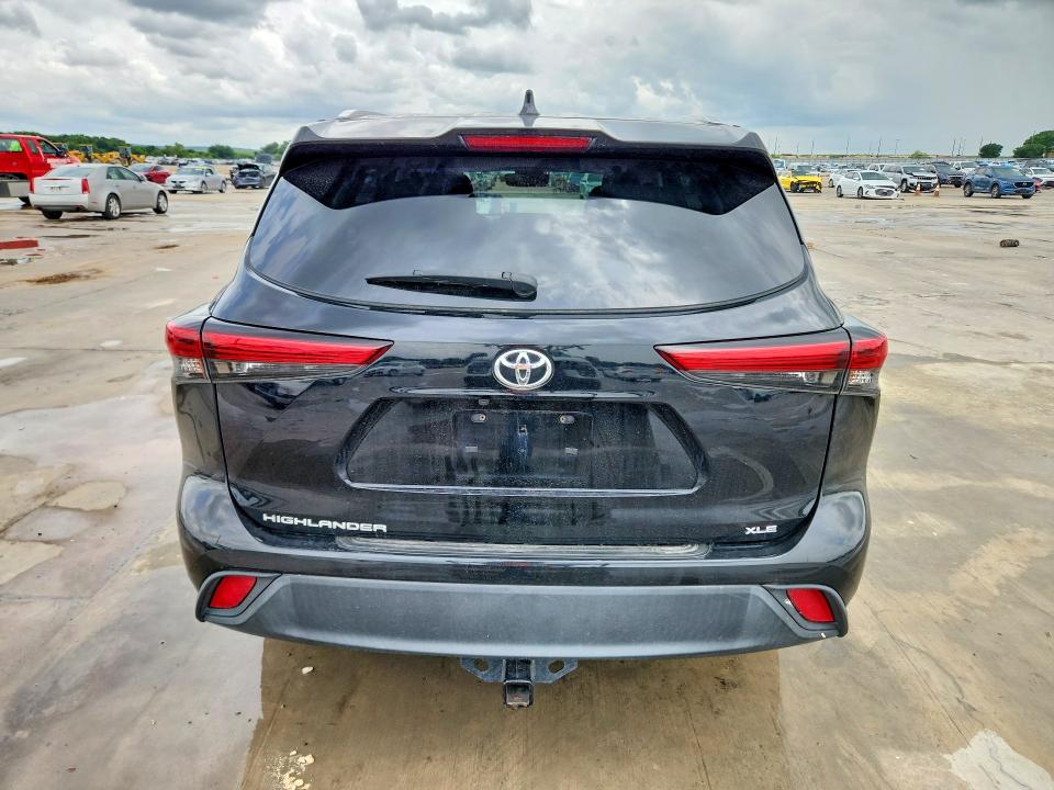 2022 Toyota Highlander VIN 5TDGZRAHXNS555782 COPART salvage auction — NORMAL WEAR, FL - CERTIFICATE OF DESTRUCTION, sold $14,700 on 2026-07-16 (photo 6)