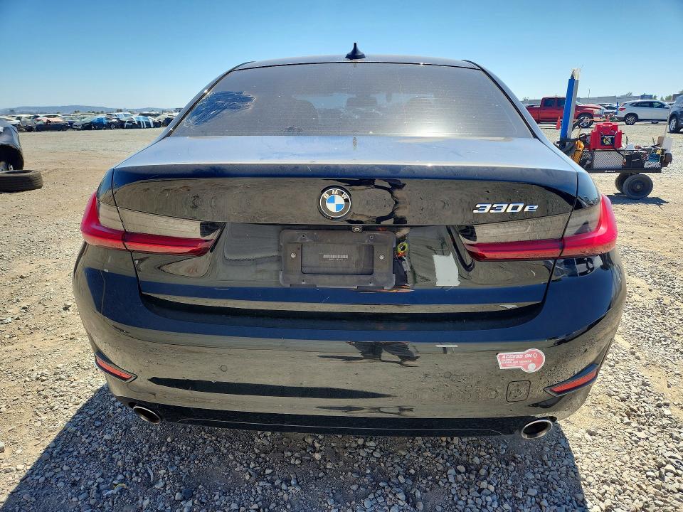 2021 BMW VIN WBA5P7C07MFL06070 COPART salvage auction — FRONT END, Ca - Salvage Certificate, sold $6,800 on 2026-07-28 (photo 6)