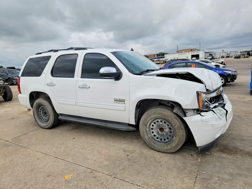 2013 Chevrolet Tahoe VIN 1GNSCBE02DR233925 COPART salvage auction — FRONT END, Tx - Salvage Vehicle Title, sold $1,200 on 2026-08-02 (photo 4)