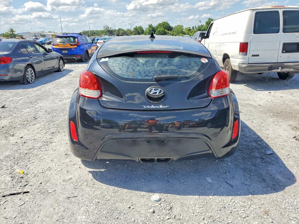2016 Hyundai Veloster VIN KMHTC6AD5GU257968 COPART salvage auction — FRONT END, FL - CERT OF TITLE SLVG REBUILDABLE, sold $950 on 2026-07-31 (photo 6)