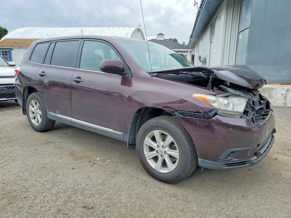 2011 Toyota Highlander VIN 5TDBK3EH5BS069396 COPART salvage auction — FRONT END, Ct - Cert Of Title-Salvage, sold $2,100 on 2026-07-02 (photo 4)