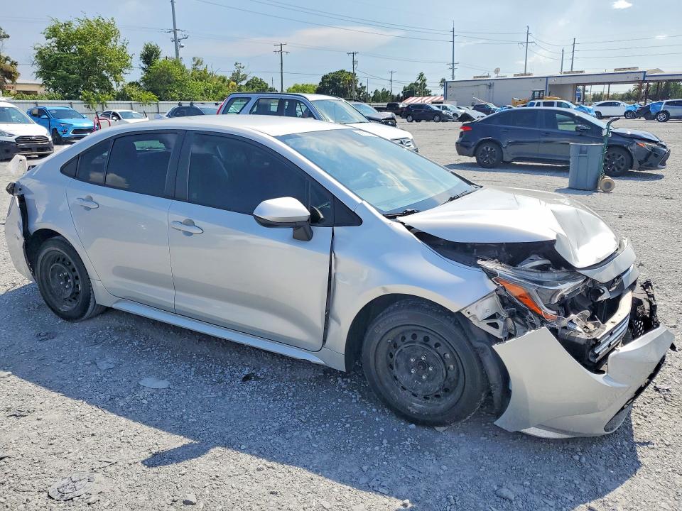 2022 Toyota Corolla VIN 5YFEPMAE9NP392055 COPART salvage auction — FRONT END, Salvage Title, sold $4,000 on 2026-07-17 (photo 4)