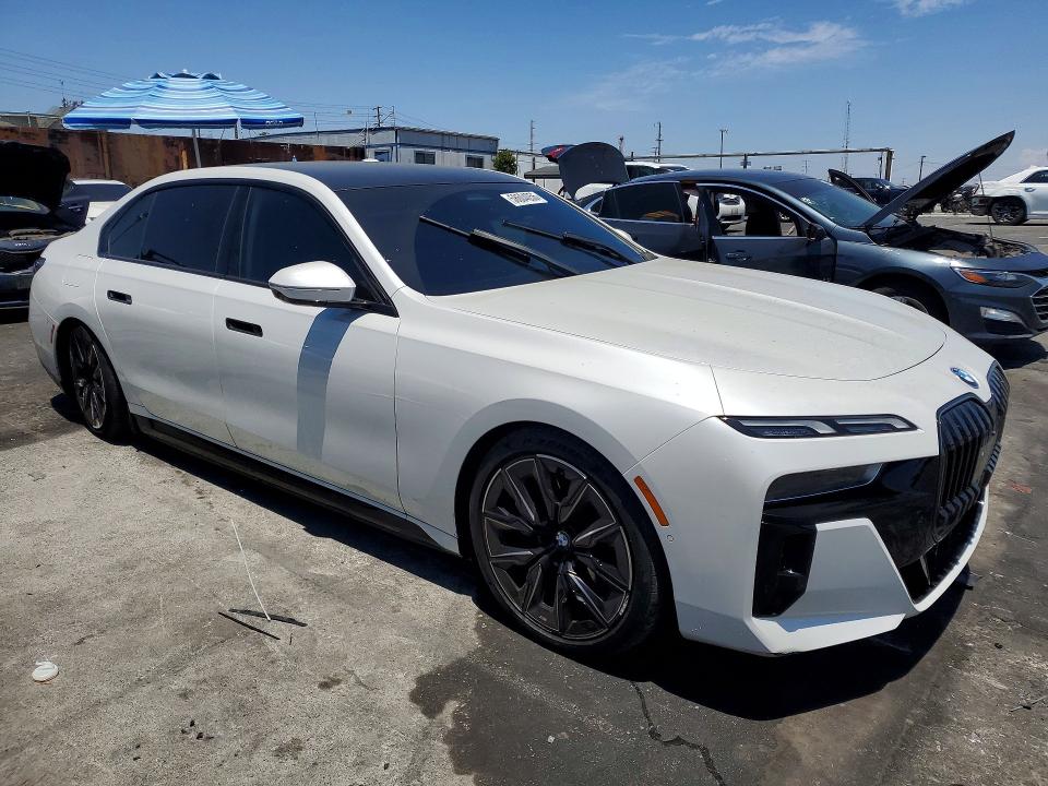 2024 BMW I7 VIN WBY43EJ06RCS46887 COPART salvage auction — REAR END, CA - SALVAGE CERTIFICATE, sold $34,750 on 2026-09-30 (photo 4)