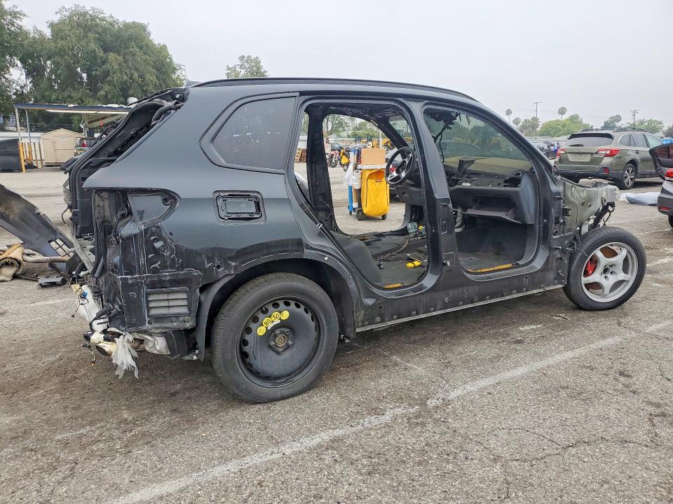2024 BMW X5 VIN 5UX13EU03R9W16351 COPART salvage auction — STRIPPED, Ca - Dis/Dlr/Exp Clean W/Salv Hist, sold $15,000 on 2026-07-07 (photo 3)