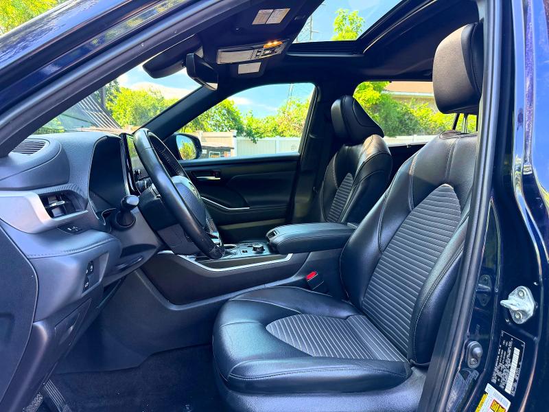 2023 Toyota Highlander VIN 5TDKDRBH0PS019871 COPART salvage auction — MINOR DENT/SCRATCHES, Ny - Certificate Of Title, sold $25,750 on 2026-07-10 (photo 5)