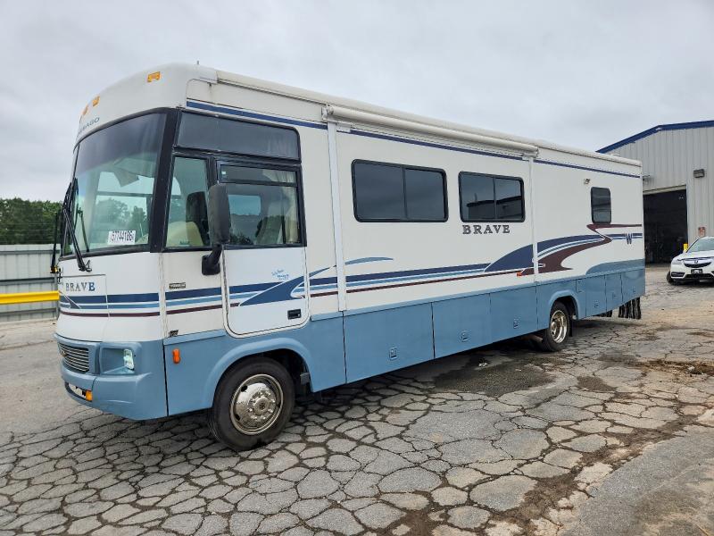 2004 Winnebago Brave VIN 1F6NF53S440A03247 COPART salvage auction — HAIL, Mo - Salvage Certificate Of Title, sold $2,950 on 2026-07-27 (photo 2)