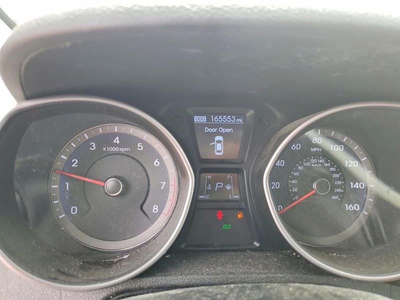 2014 Hyundai Elantra VIN KMHD35LH8EU207397 COPART salvage auction — SIDE, Tx - Salvage Vehicle Title, sold $925 on 2026-07-10 (photo 9)