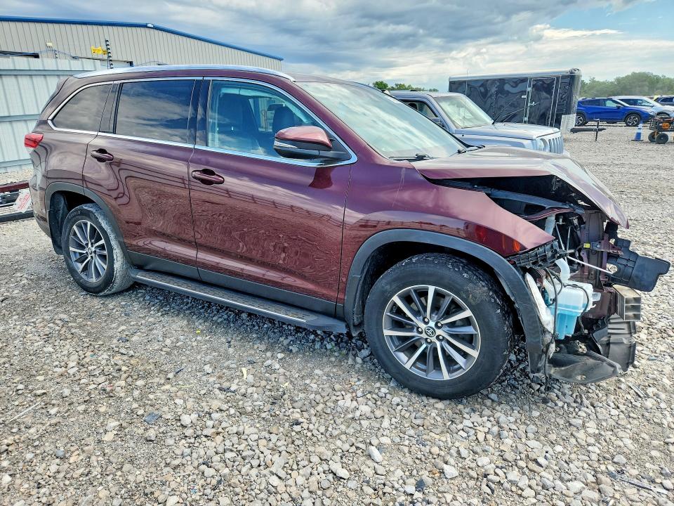 2019 Toyota Highlander VIN 5TDJZRFHXKS723530 COPART salvage auction — FRONT END, Il - Salvage Certificate, sold $7,800 on 2026-07-29 (photo 4)
