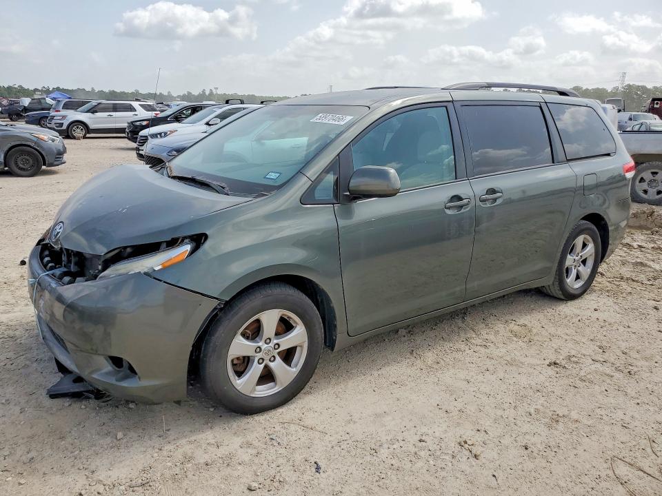 2013 Toyota Sienna VIN 5TDKK3DCXDS386504 COPART salvage auction — FRONT END, TX - SALVAGE VEHICLE TITLE (P), sold $1,650 on 2026-07-17 (photo 1)